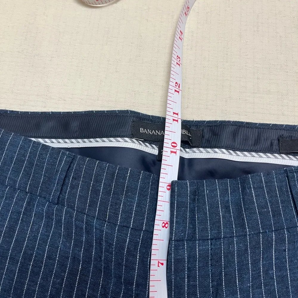 Banana Republic size 4 blue/white striped Avery 55% linen pant